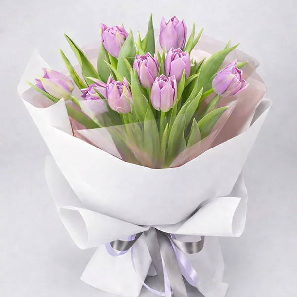 Весне дорогу! - букет из сиренево-розовых тюльпанов 